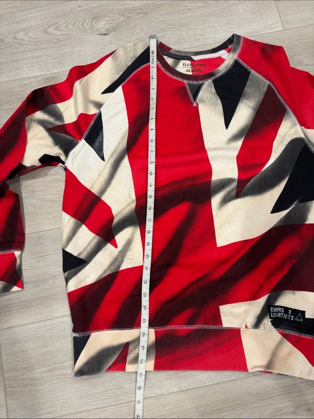 Vintage Eleven Paris Red, White & Black Graphic Crewneck Sweater/sweatshirt XL